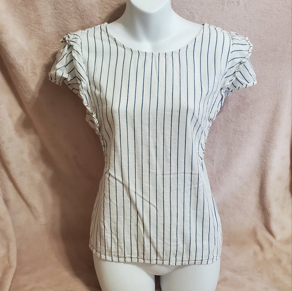Like NEW Old Navy Cotton Blue Striped Ruffle Flutter Sleeve Blouse Sz M